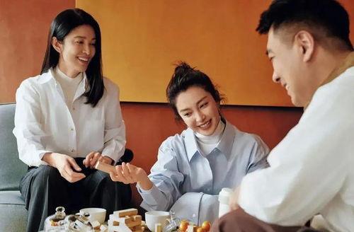 娱乐圈吃瓜爆料一更到底,一网打尽明星秘闻，揭秘幕后真相！